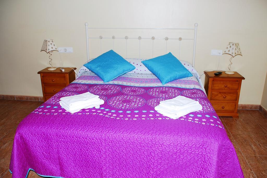 Hostal La Encina El Real de la Jara Екстер'єр фото